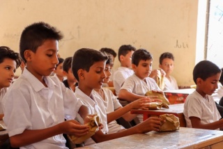 Children in Yemen during the learning day