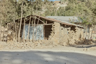 Image of a damaged building.
